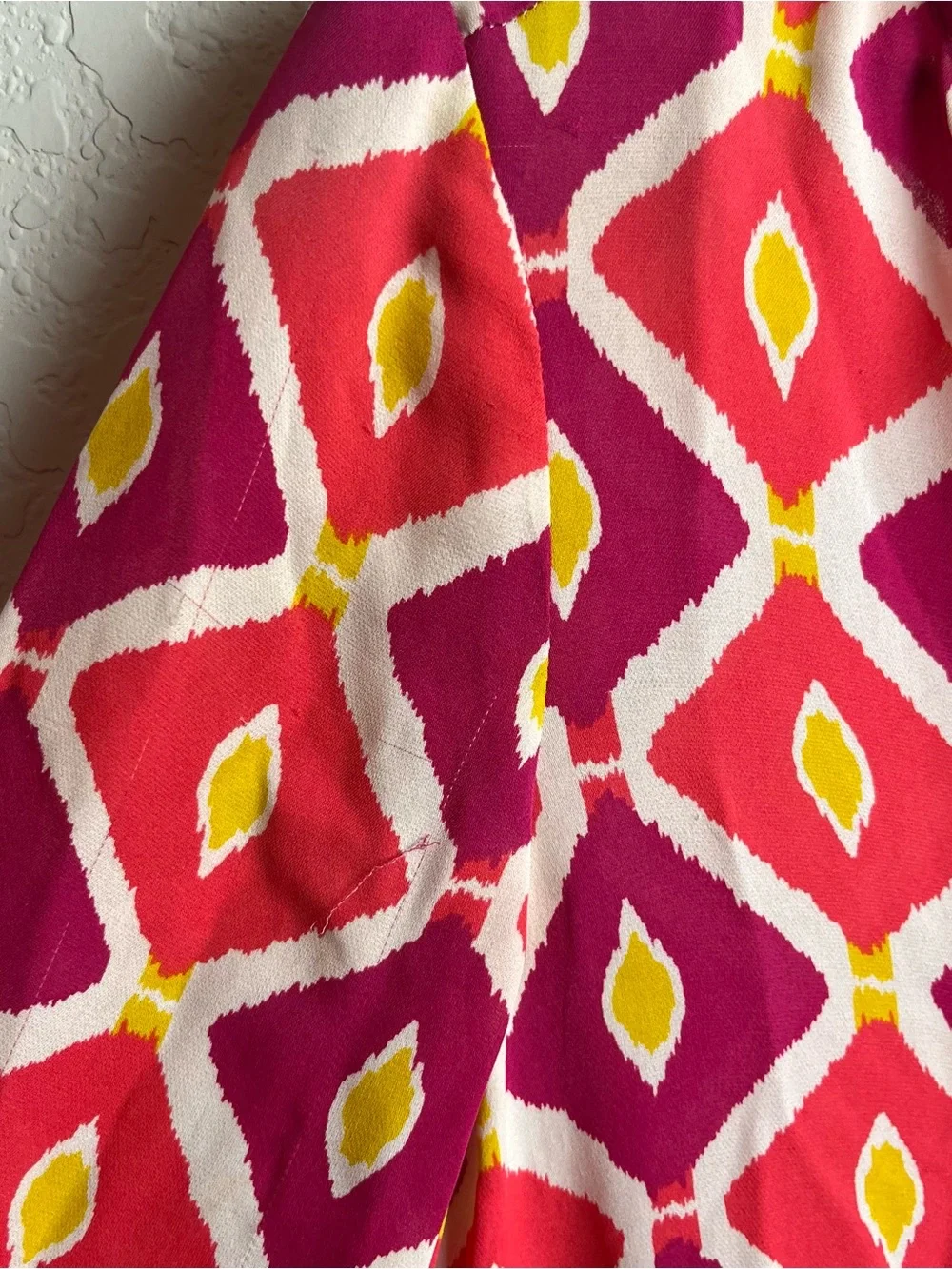 Tori Burch Top 6 100% Silk Blouse Pink Geometric Ikat Cinched Tie Cuff Sleeve